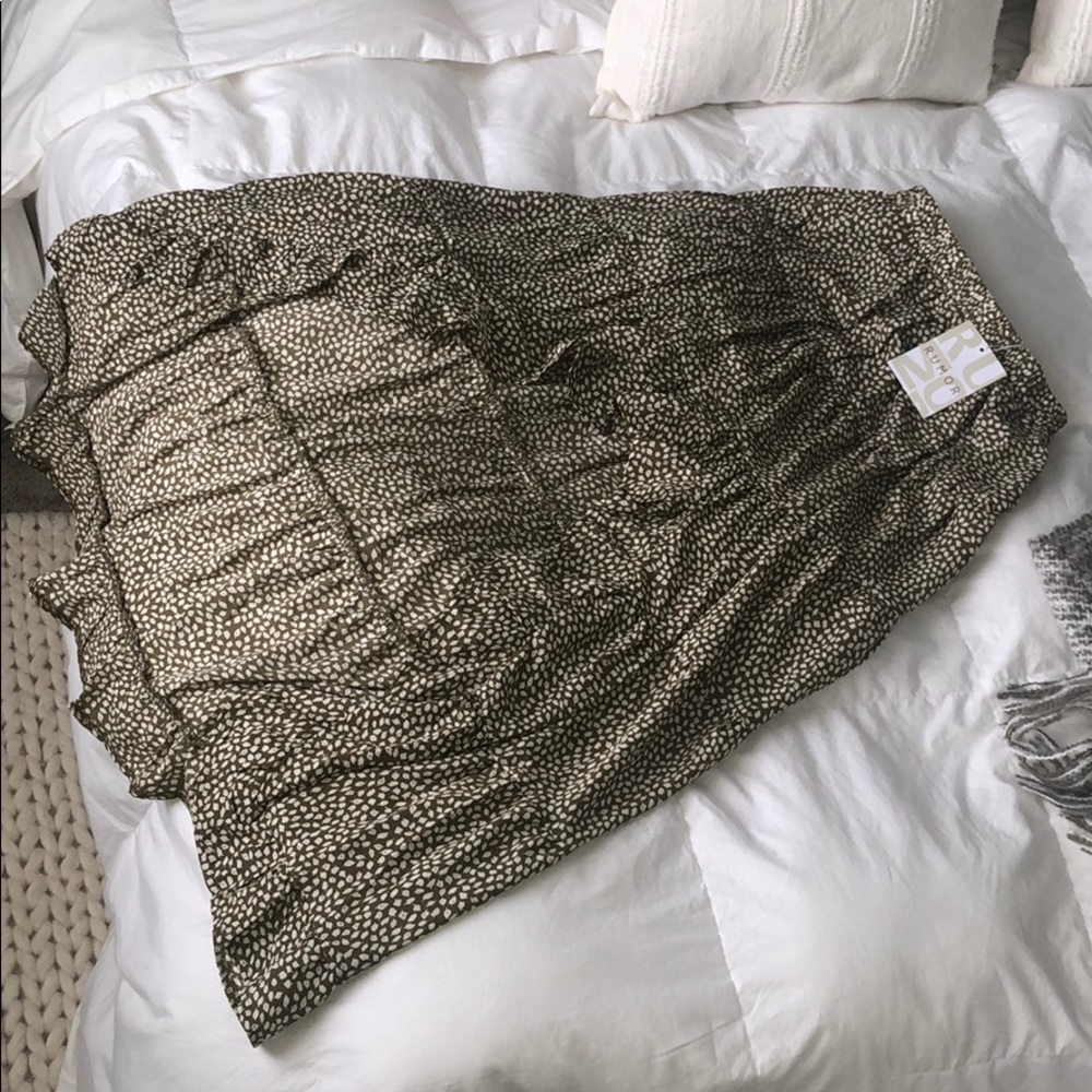 Petal and pup high low skirt! Size AU 10 US 6